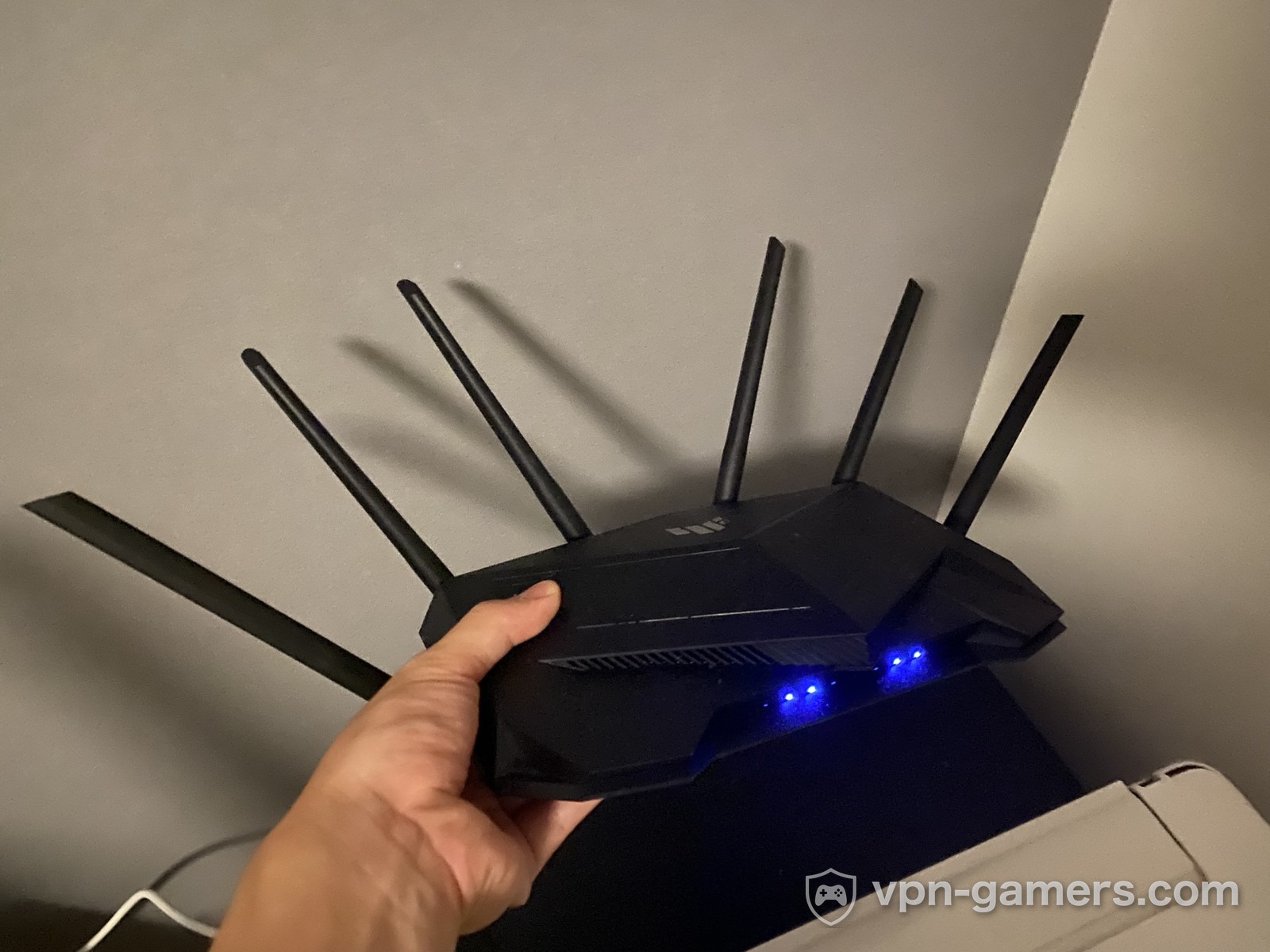 ASUS TUF-AX6000 VPN対応ルーターの実機